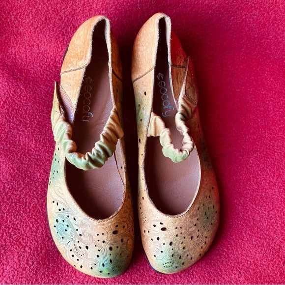 SOCOFY Sz 38 Funky Heel Yellow Green Perforated Laser Cut Mary Jane Style Shoes - Picture 3 of 10